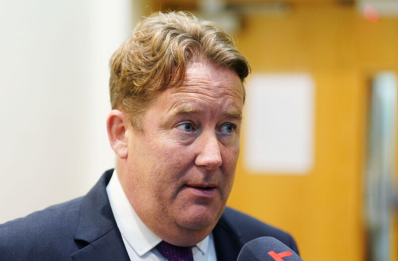 Housing Minister Darragh O’Brien has been severely criticised for failing to deliver modular homes to house Ukrainian refugees, as a total of 43 Ukrainian refugees have been turned away by the Government this weekend.