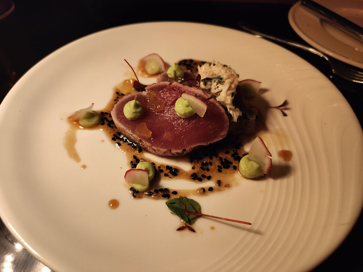 Seared yellowfin tuna 