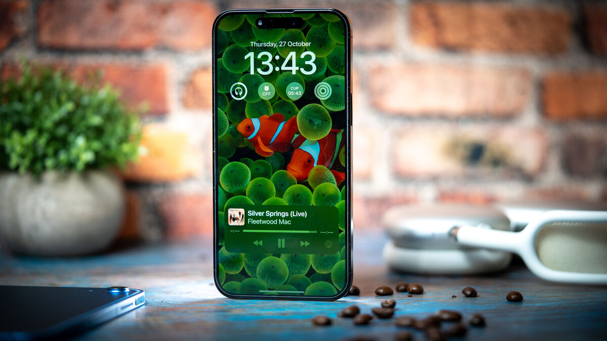 Apple's first iPhone with an always-on display is exclusive to the iPhone 14 Pro and 14 Pro Max models. Picture: Noel Campion. Apple's first iPhone with an always-on display is exclusive to the iPhone 14 Pro and 14 Pro Max models. Picture: Noel Campion.
