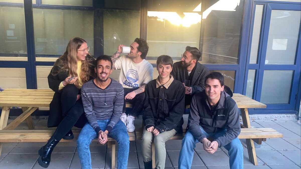 Joaquin Acevedo, 26, from Chile; Pablo Alias, 28, from Spain; Alfonso Sanz, 23, from Spain; Rahal Fillal Kilch, 25, from Spain; Joan Rodriguez, 20, from Alicante; and Alba Figueroa Filgueira, 23, from Navarra, Spain. Joaquin Acevedo, 26, from Chile; Pablo Alias, 28, from Spain; Alfonso Sanz, 23, from Spain; Rahal Fillal Kilch, 25, from Spain; Joan Rodriguez, 20, from Alicante; and Alba Figueroa Filgueira, 23, from Navarra, Spain.