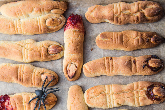 Spooky almond fingers