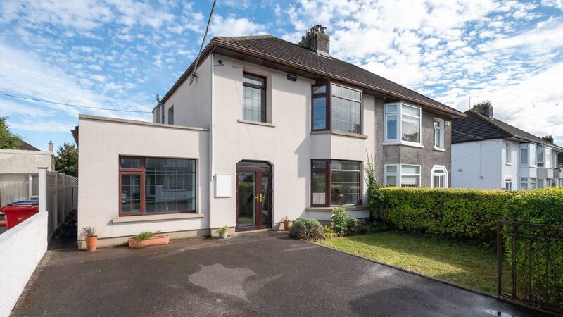 Why is this Ballinlough, Cork, semi-d priced at over €500k?
