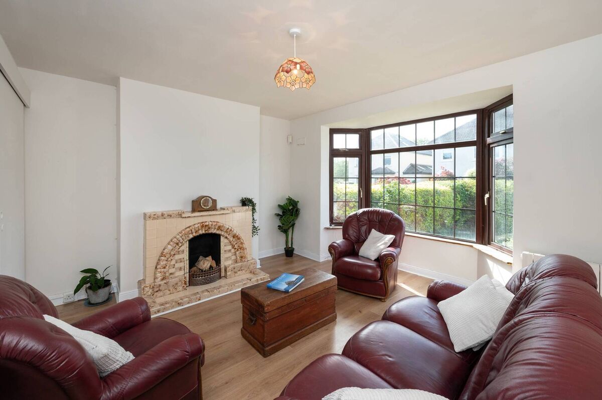 Good reception with bay window