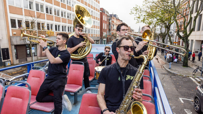 Cork Jazz Festival helps 40,000 punters beat away the blues Cork Jazz Festival helps 40,000 punters beat away the blues