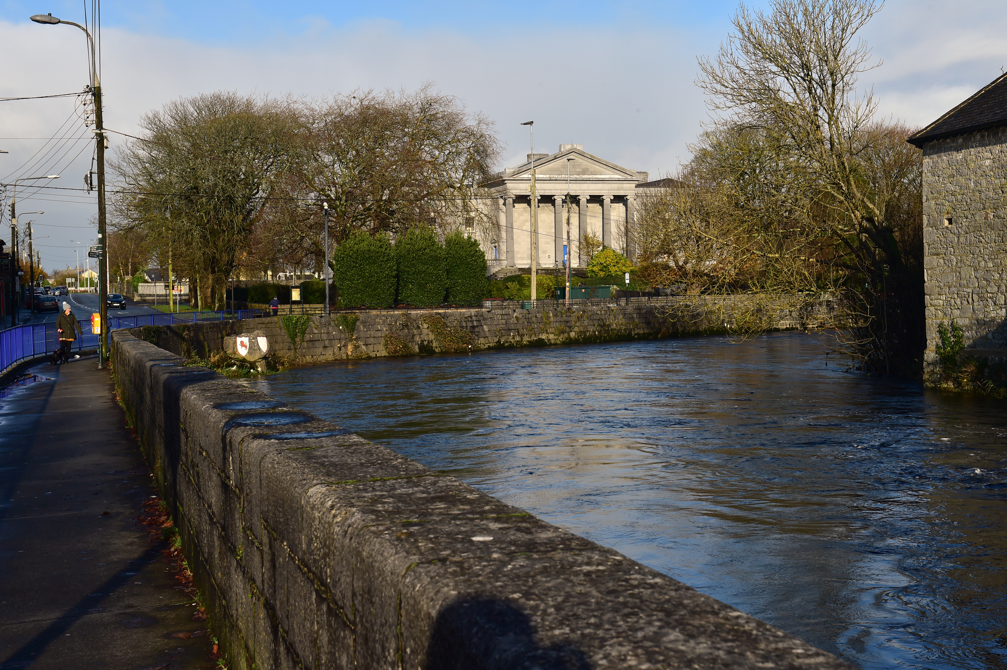 Clare man drove quad bike at 100k/ph because Garda car blue lights 'freaked him out'