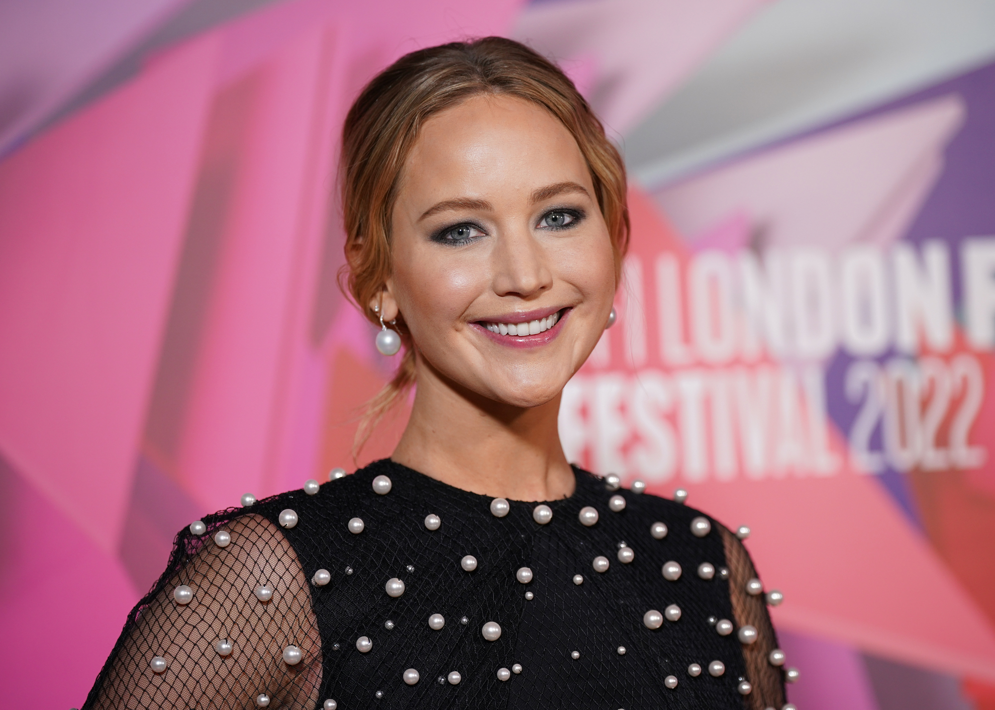 Jennifer Lawrence reveals Adele warned her against starring in Passengers