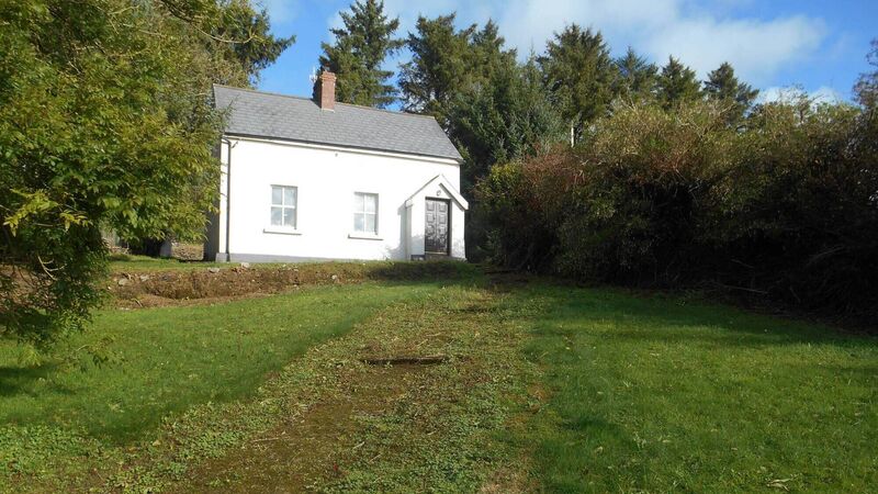 Tiny homes? Try this classic Irish ‘cottage on an acre’ in West Cork for size
