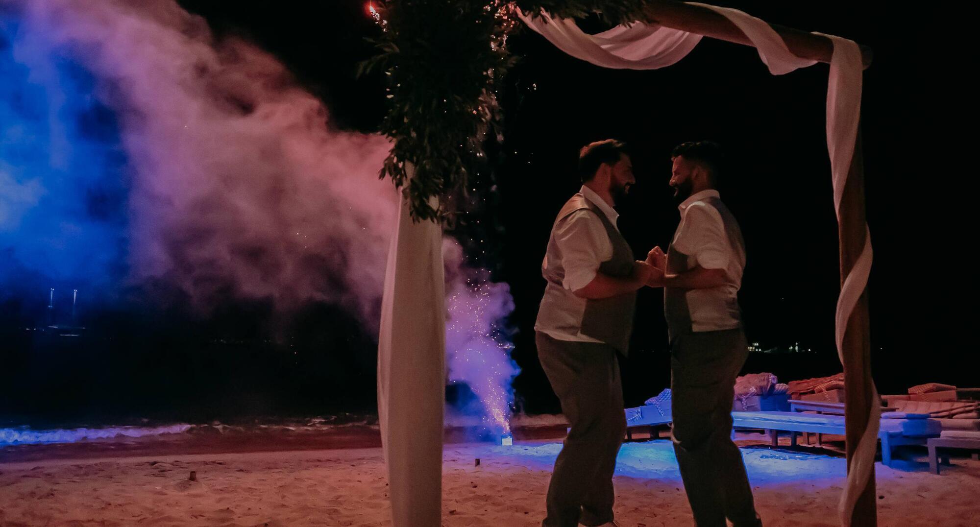 Wedding of the Week: Mamma Mia! Local wine, music and dancing in a taverna