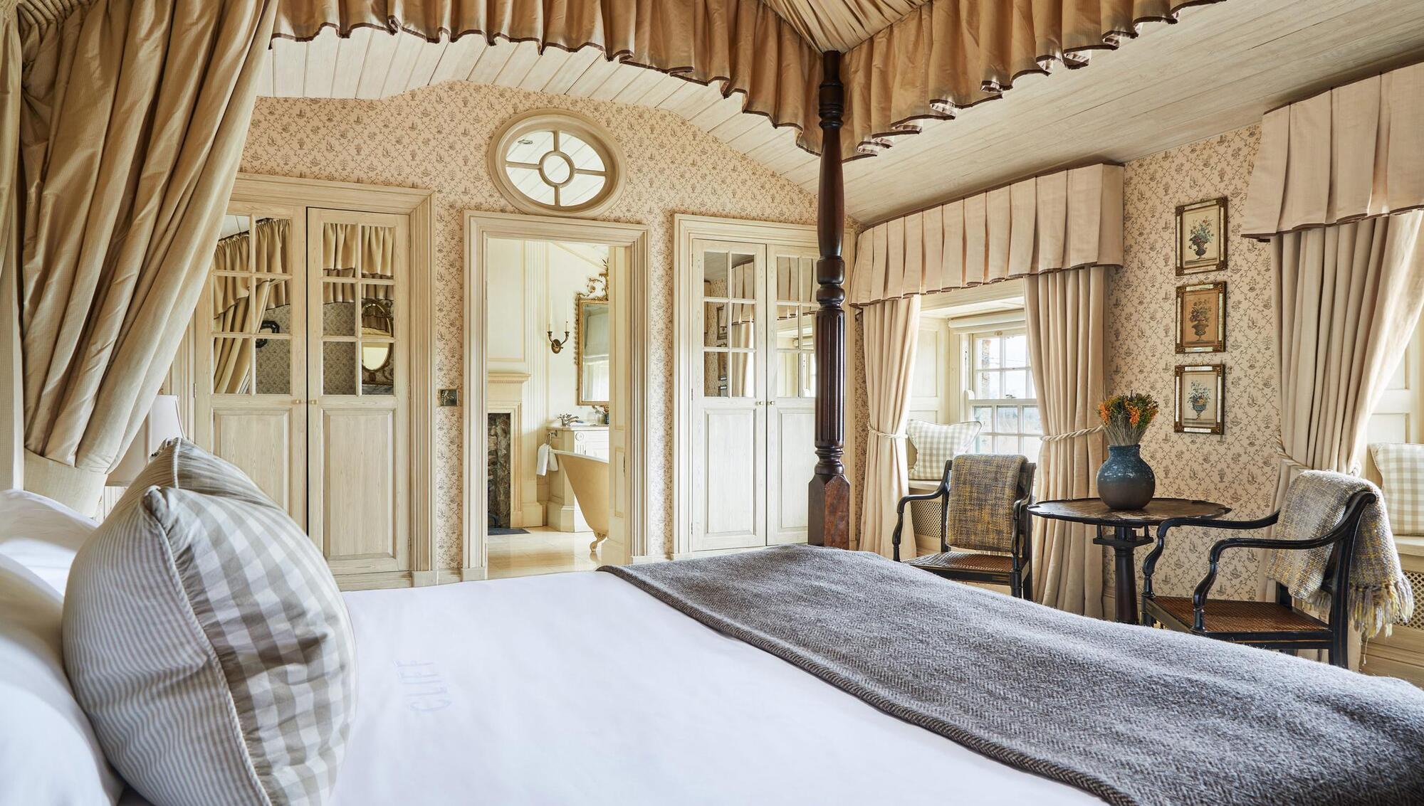 Cliff at Lyons, Kildare: Relax in a rustic rural retreat