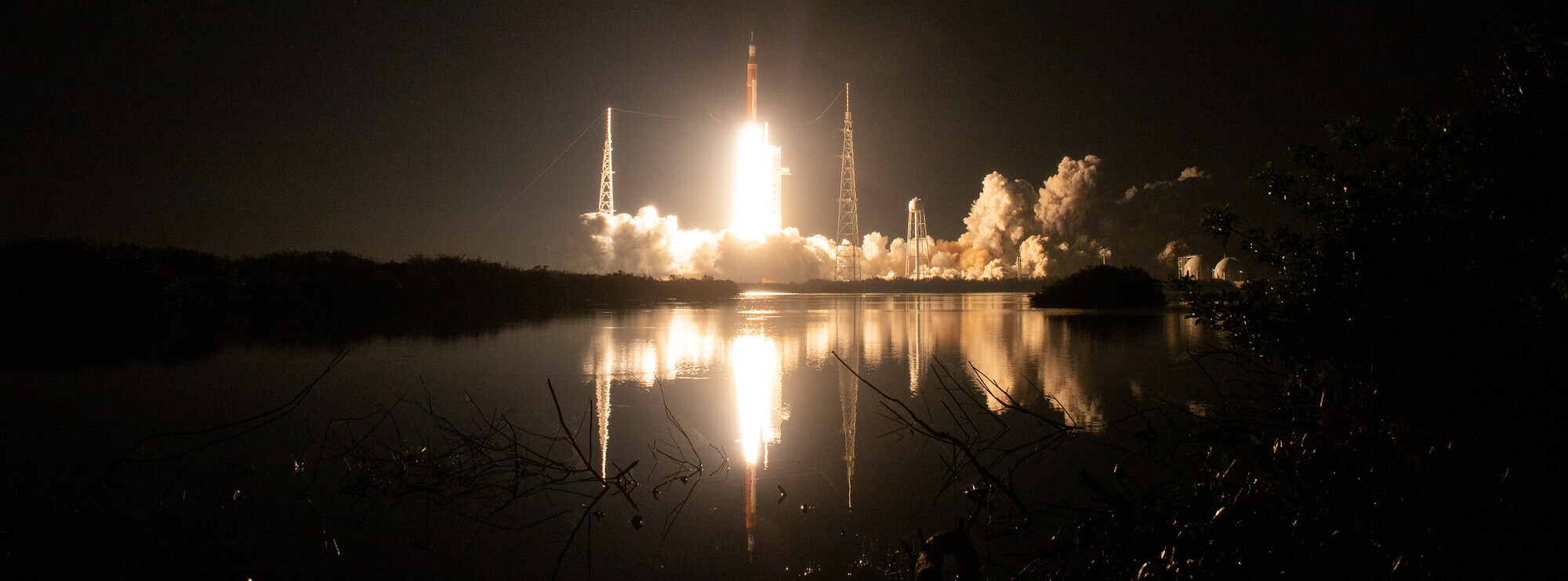 Nasa’s Artemis 1 rocket blasts off to the moon