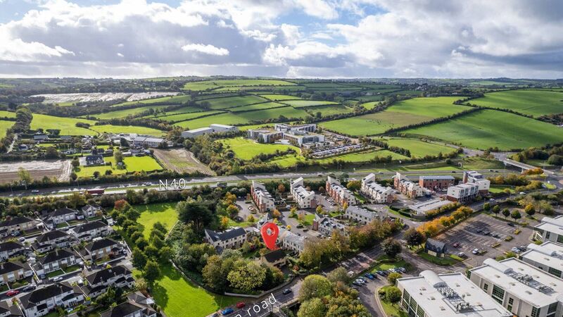 Will opportunity 'knock' for €600k Curraheen Road home on big site?