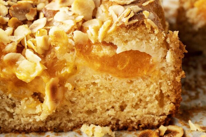 Apricot and almond bake