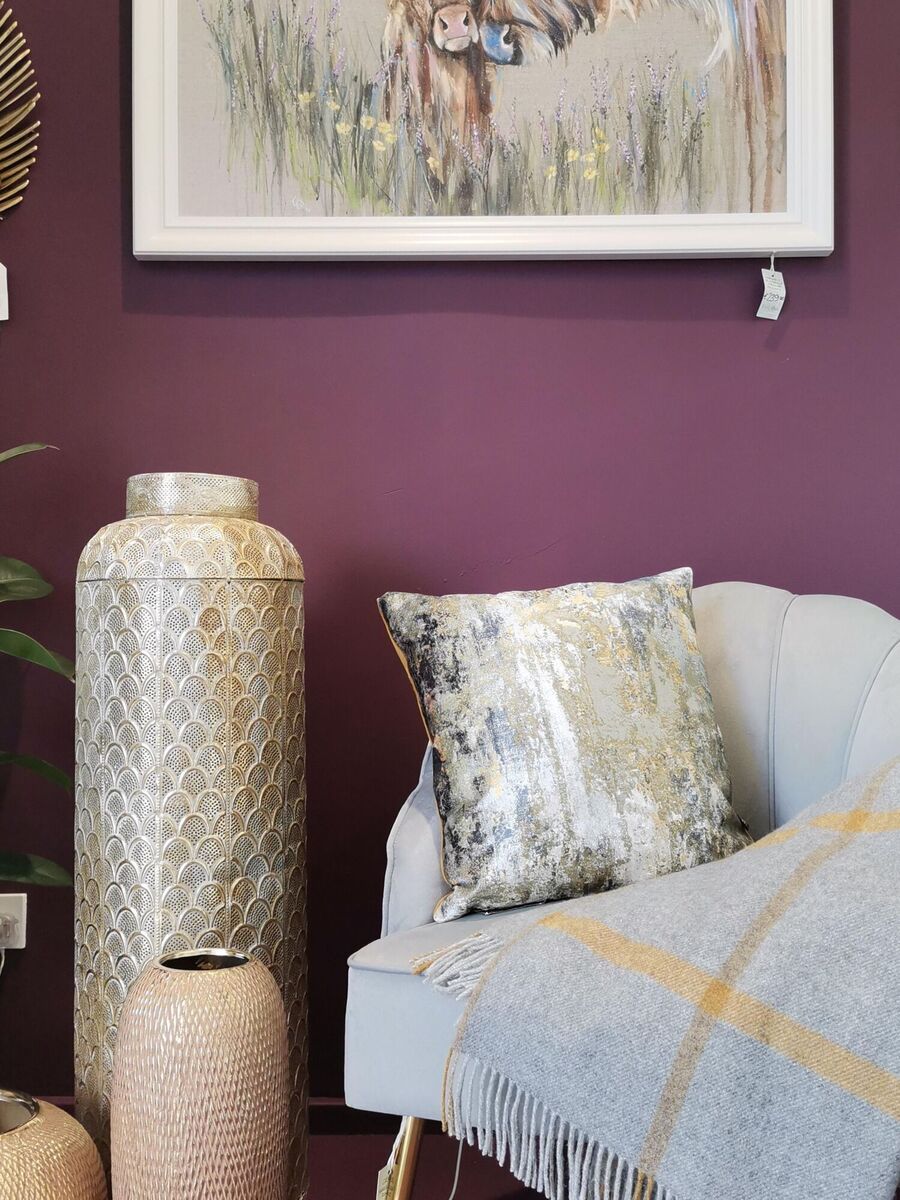 Colours with a red undertone like Acres Hall’s Fly Orchid, offer warmth to north-facing rooms. Colours with a red undertone like Acres Hall’s Fly Orchid, offer warmth to north-facing rooms.