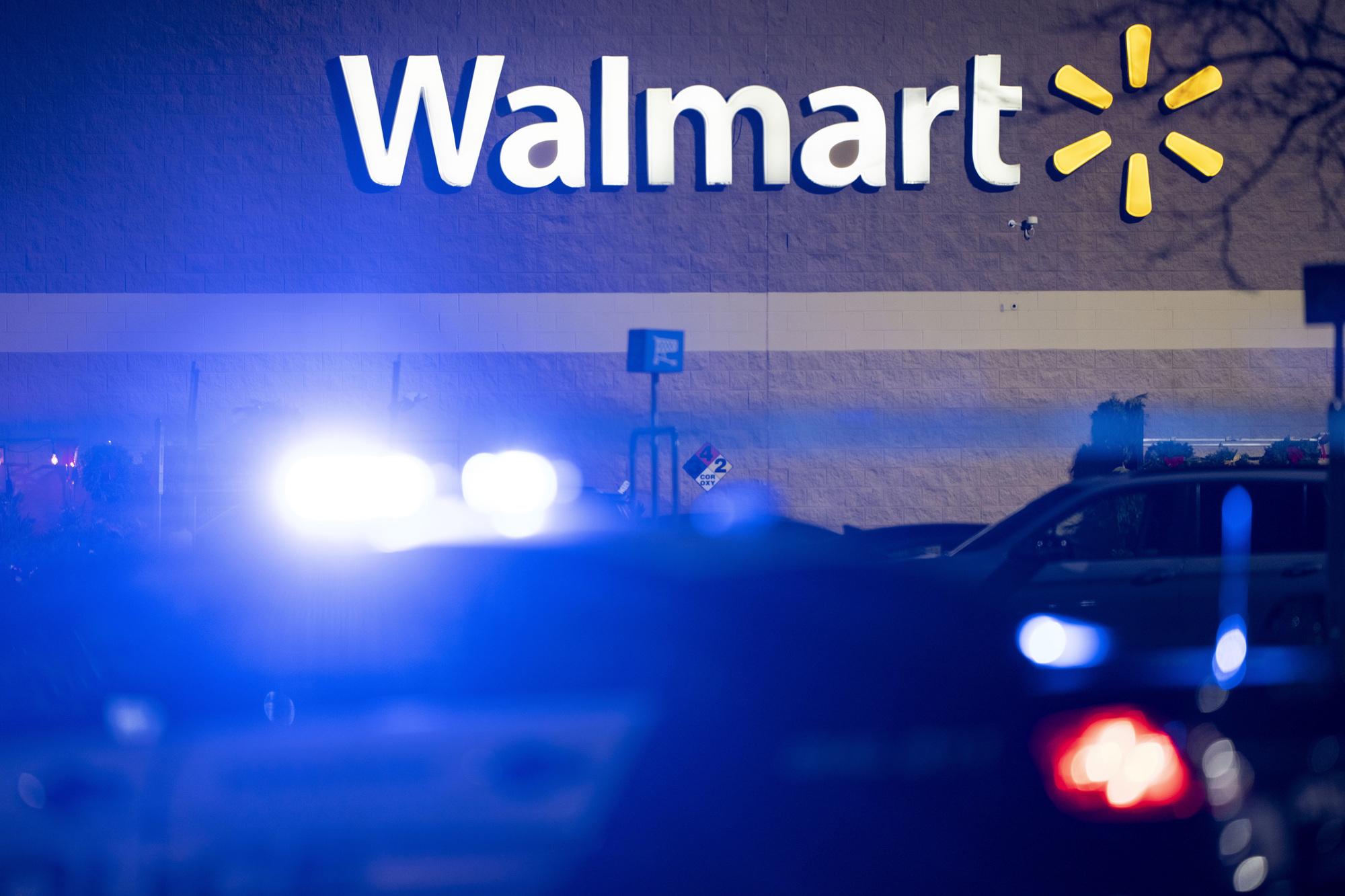 Six people die in Walmart shooting in Virginia