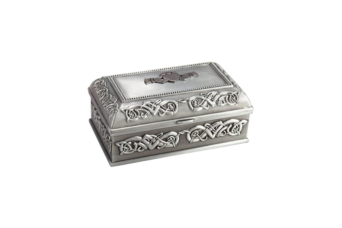 Carroll's can help you put an extra special touch to your loved ones' gifts this Christmas — this Claddagh jewellery box can be engraved with any personal message of your choosing.