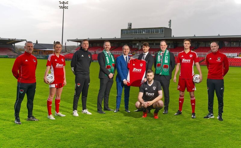 Pictured L-R: Danny Murphy Women’s Senior Team Manager; Eva Mangan Women’s Senior Player; Dáire Coughlan, Amputee Team Manager; Declan Carey, Cork City FC Chairman; Brian O’Sullivan, Owner Zeus Packaging Limited; Paul Deasy, Cork City FC Commercial Manager; Éanna Buckley, Cork City FC Chief Operating Officer; Cían Coleman, Men’s senior player; Colin Healy, men’s senior team manager. Front: Fergal Duffy, Amputee Player. Pictured L-R: Danny Murphy Women’s Senior Team Manager; Eva Mangan Women’s Senior Player; Dáire Coughlan, Amputee Team Manager; Declan Carey, Cork City FC Chairman; Brian O’Sullivan, Owner Zeus Packaging Limited; Paul Deasy, Cork City FC Commercial Manager; Éanna Buckley, Cork City FC Chief Operating Officer; Cían Coleman, Men’s senior player; Colin Healy, men’s senior team manager. Front: Fergal Duffy, Amputee Player.