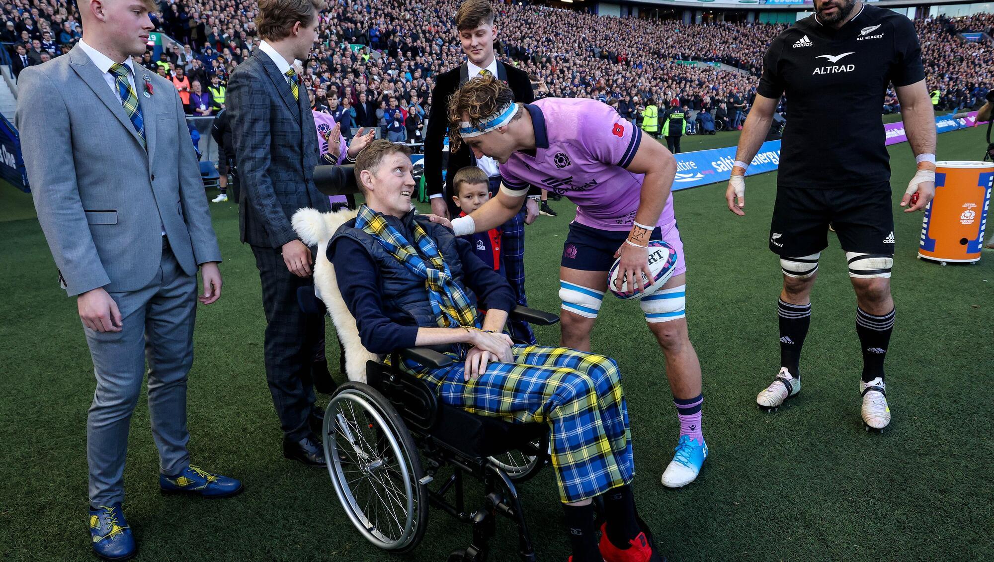 Doddie Weir, former Scotland and Lions second-row, dies aged 52