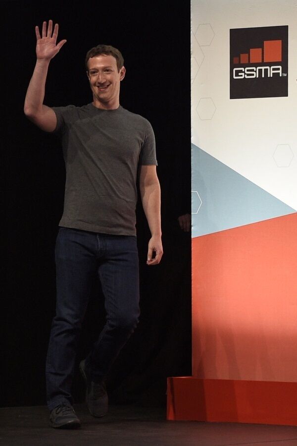 Mark Zuckerberg says Facebook has hired 3,000 more people to help it tackle explicit content on Live.
