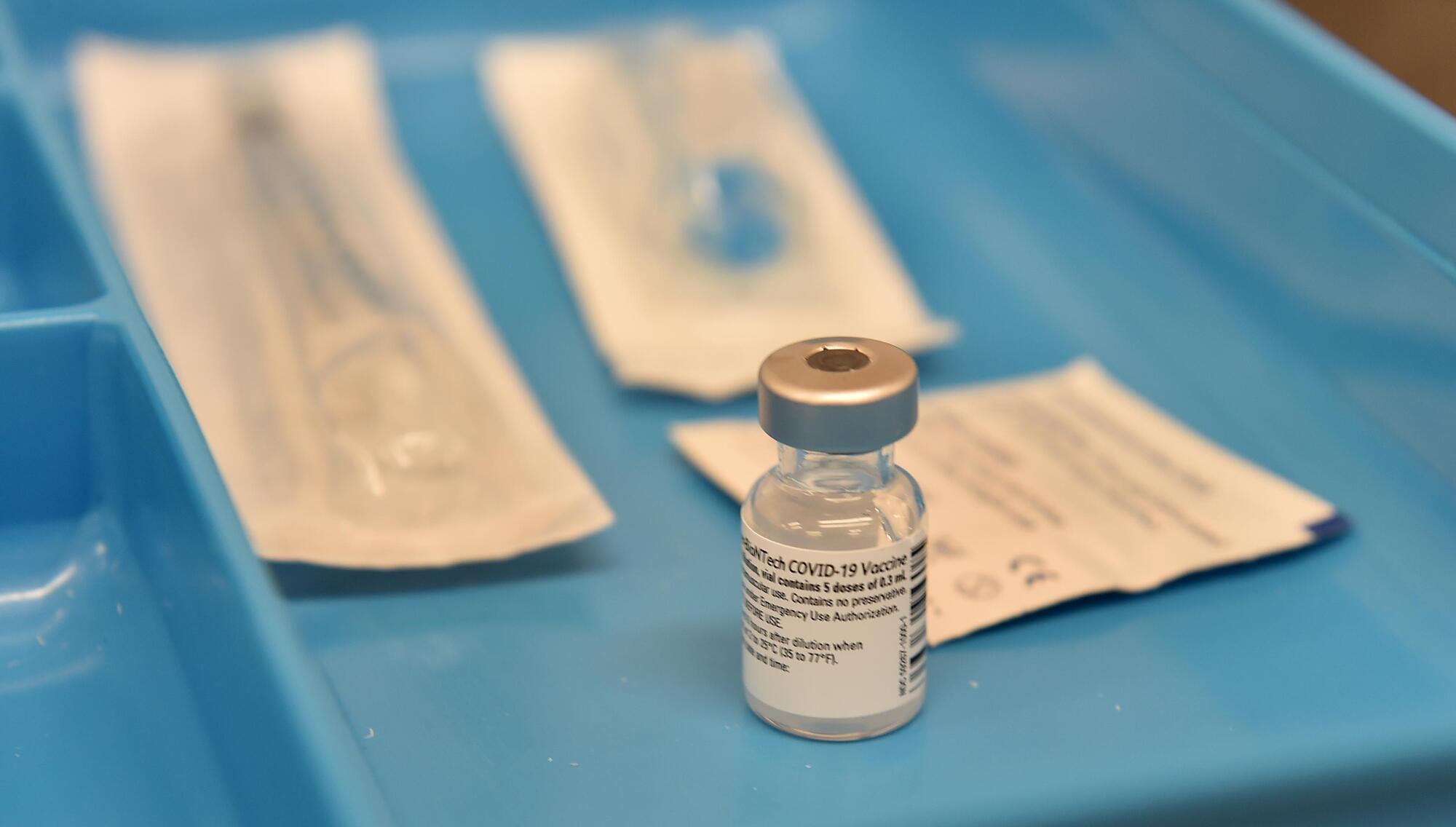 Drug giant Pfizer to invests €1.2bn into Irish site, creating more than 400 new jobs, amid difficulties facing manufacturers