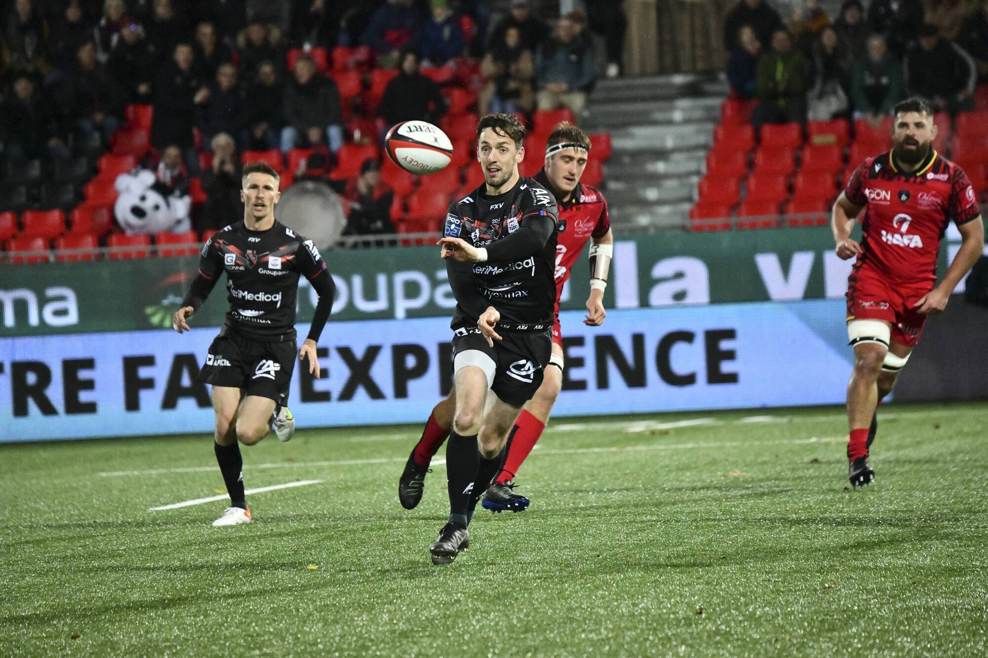 'I’m from Dunmanway; it’s kind of similar here' - Darren Sweetnam loving Oyonnax experience