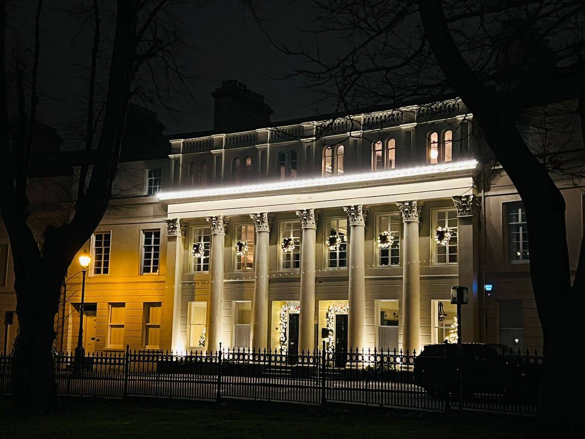 The Regency Belfast is a timeless collection of bespoke serviced residences nestled in the heart of Belfast’s historic Queens Quarter.