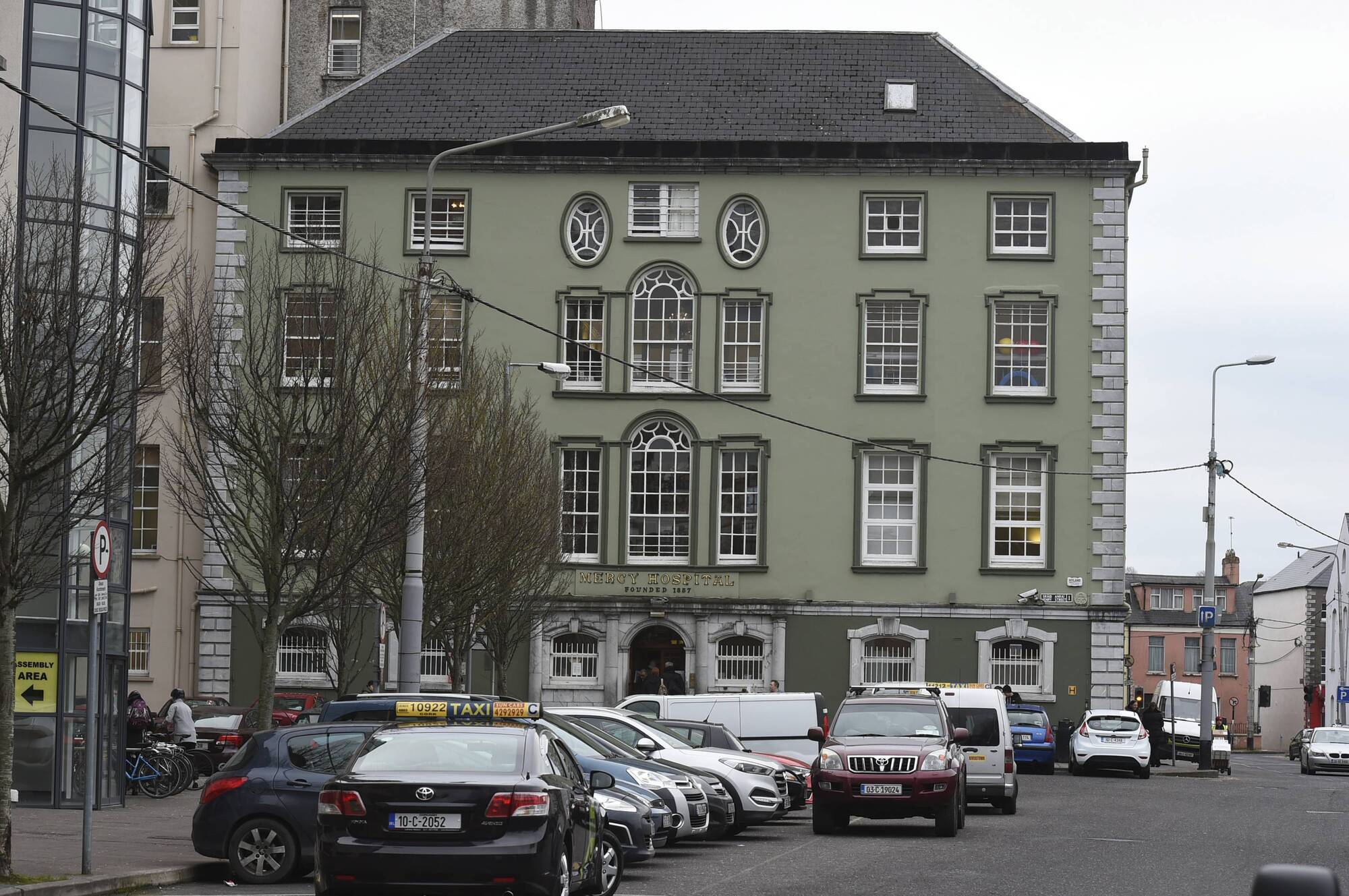 Surge in Covid-19, flu and winter vomiting presentations at Cork's Mercy hospital