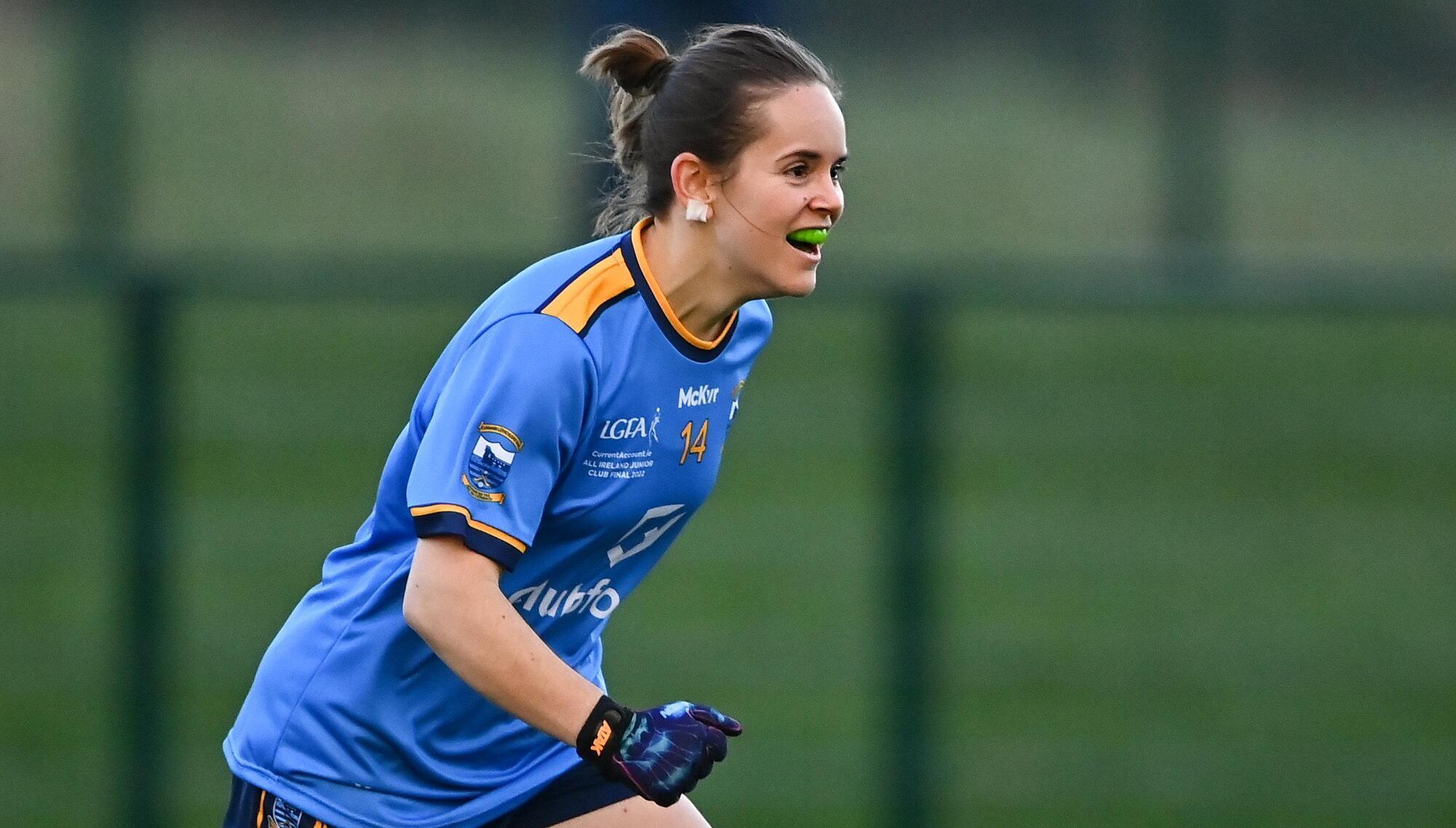 US hockey star Alyssa Manley cuts down Naomh Abán