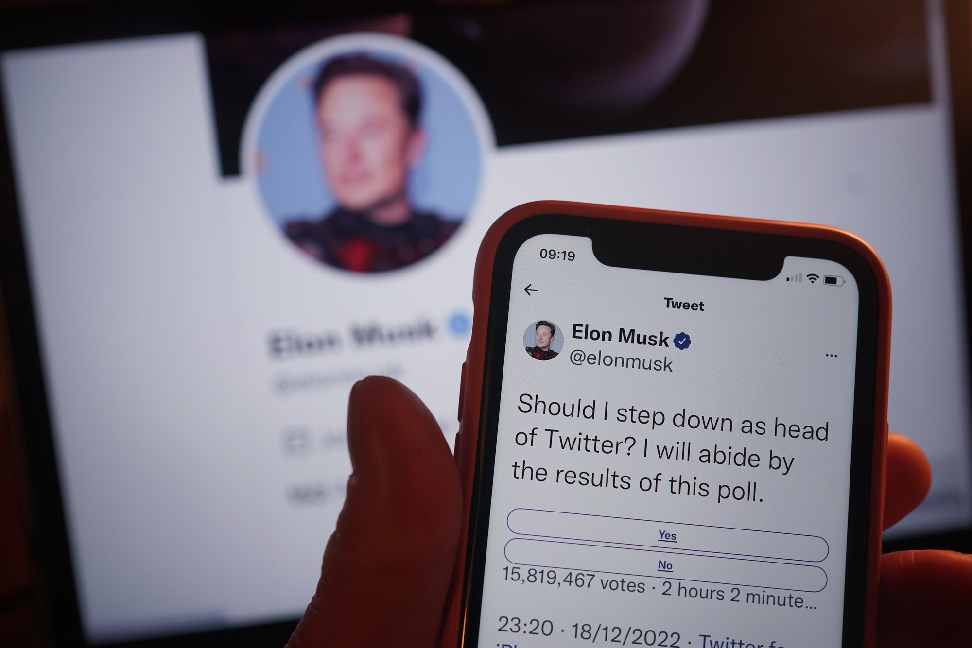 Elon Musk looks set to step down as Twitter boss as 57% vote for his removal
