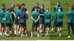 <p>PREP: Manager Stephen Kenny speaks to his players during a Republic of Ireland training session at the Aviva Stadium. Pic: Stephen McCarthy/Sportsfile</p>