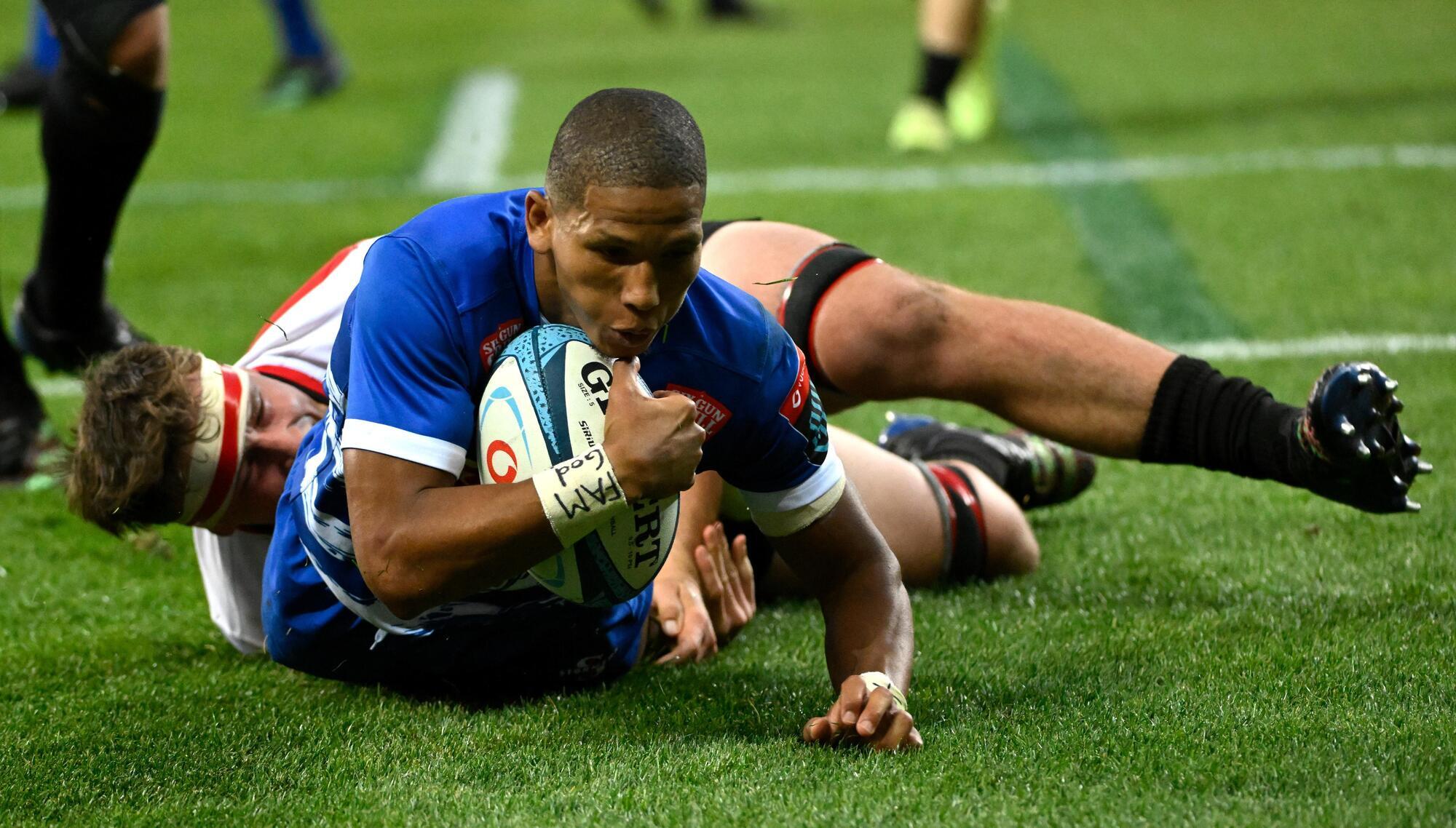 Stormers close gap on Leinster to three after mauling Lions