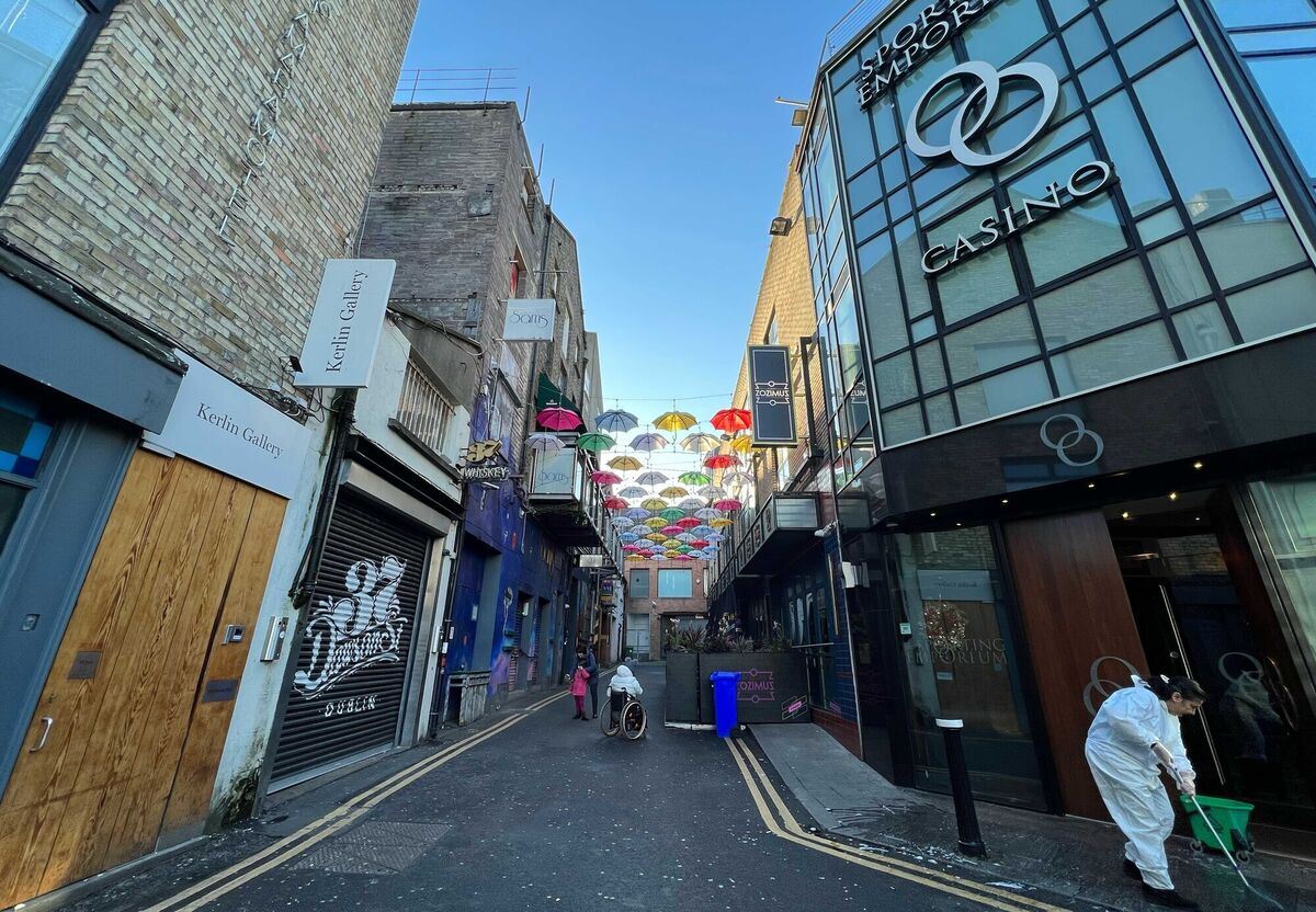  Two men were seriously assaulted on Anne's Lane at approximately 11.20pm last night. Picture: Sasko Lazarov/RollingNews.ie