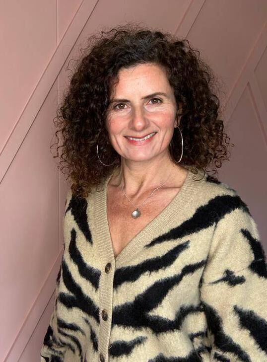 Gabrielle O'Hare author of Why Women Over 40 Can’t Lose Weight 