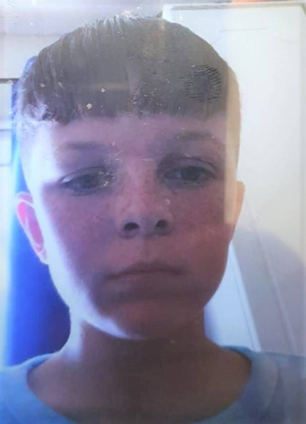 He is described as being 5ft 3in tall, with a slim build and light brown hair.