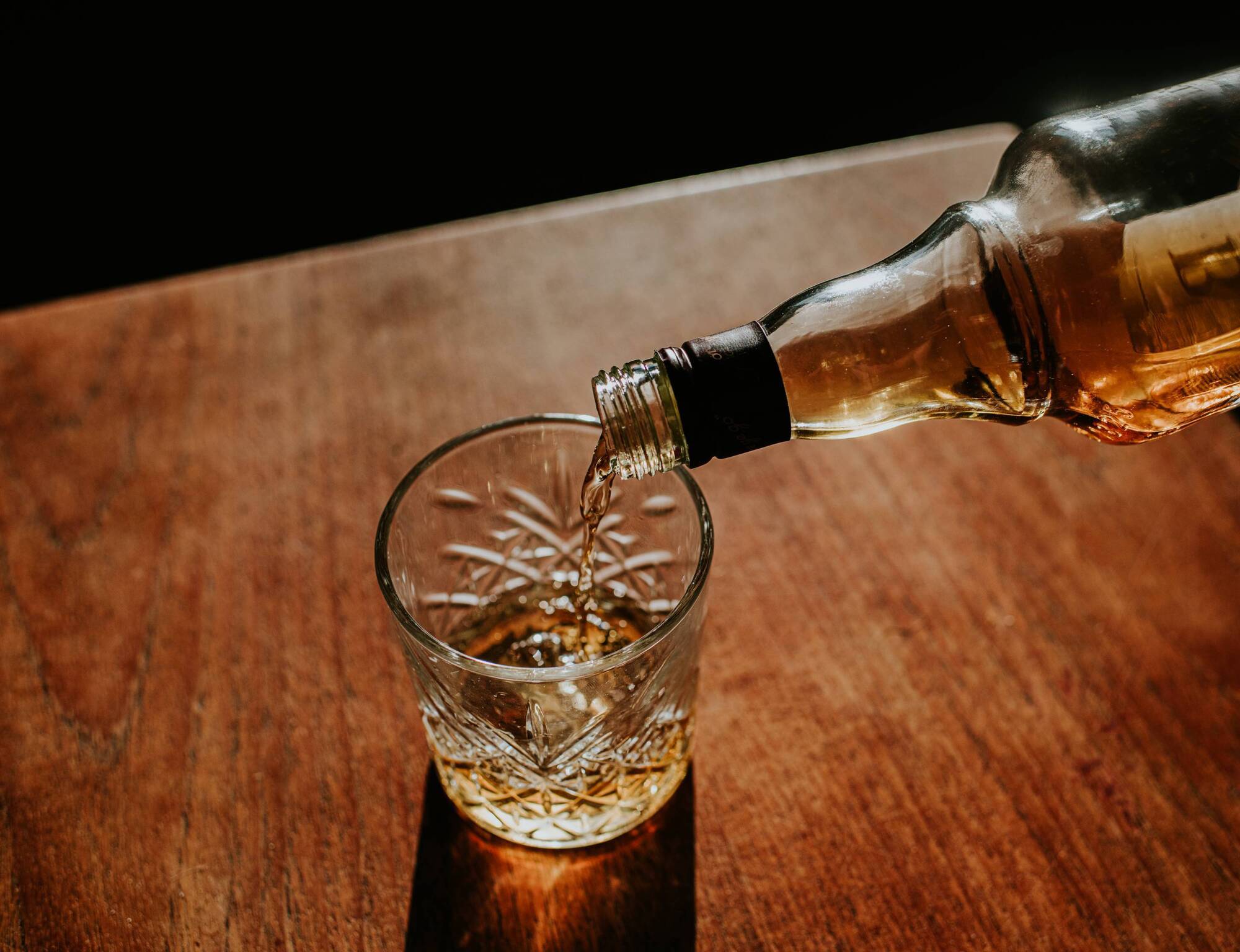 Irish whiskey exports exceed €1bn in value for the first time 