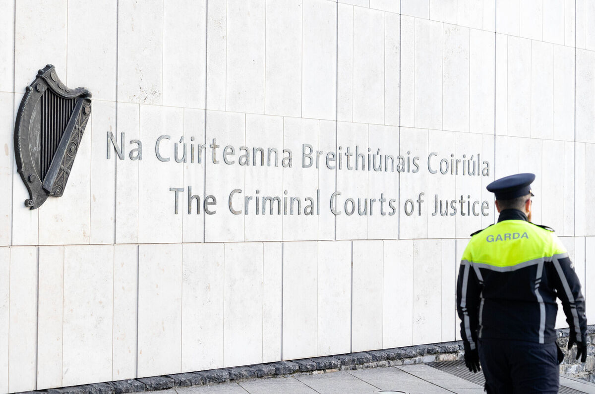  A Garda outside the Central Criminal Court of Justice where the trial of Gerry Hutch continues. Photo: Sam Boal/Rollingnews.ie