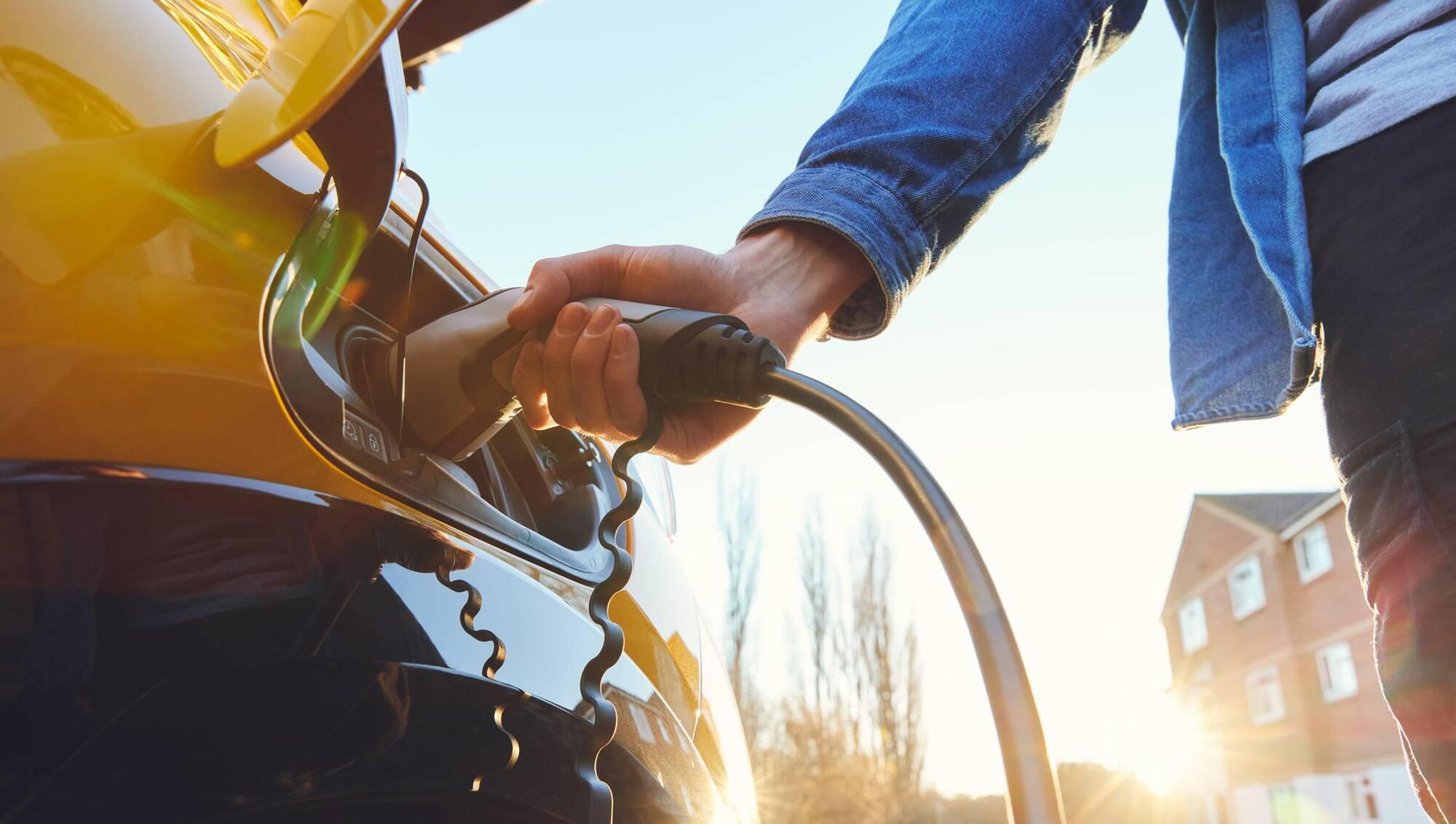 Car chargers every 60km on main roads under new plan