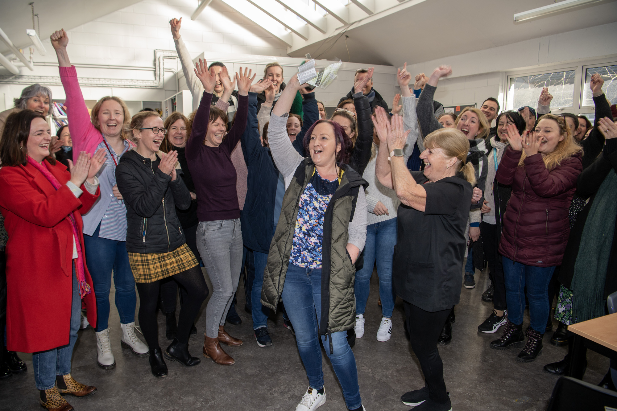Cork teachers who won €500k EuroMillions prize pay tribute to deceased syndicate member 
