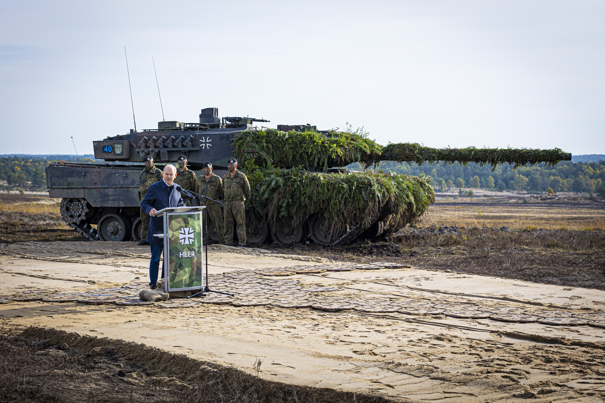 Poland to ask Germany for approval to send tanks to Ukraine