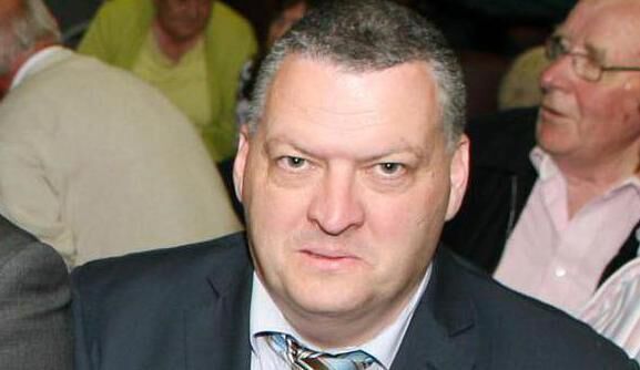 Fianna Fáil councillor Bernard Moynihan suggested that if they failed to get a meeting with UE management they should picket the company's Dublin headquarters.