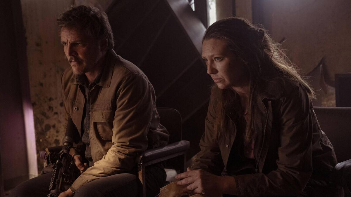 Pedro Pascal and Anna Torv in The Last of Us. Pedro Pascal and Anna Torv in The Last of Us.