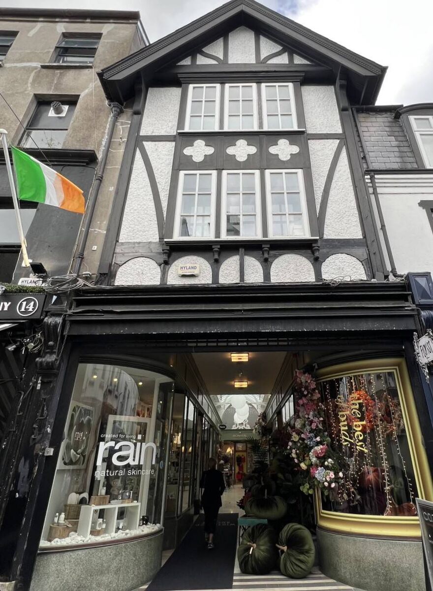 Sale agreed at Winthrop Arcade Sale agreed at Winthrop Arcade