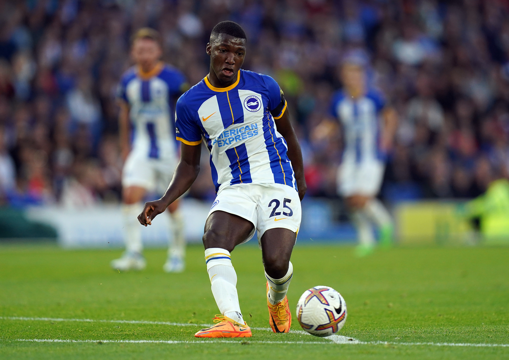 Moisés Caicedo asks to leave Brighton for ‘magnificent opportunity’ as Arsenal bid £60m