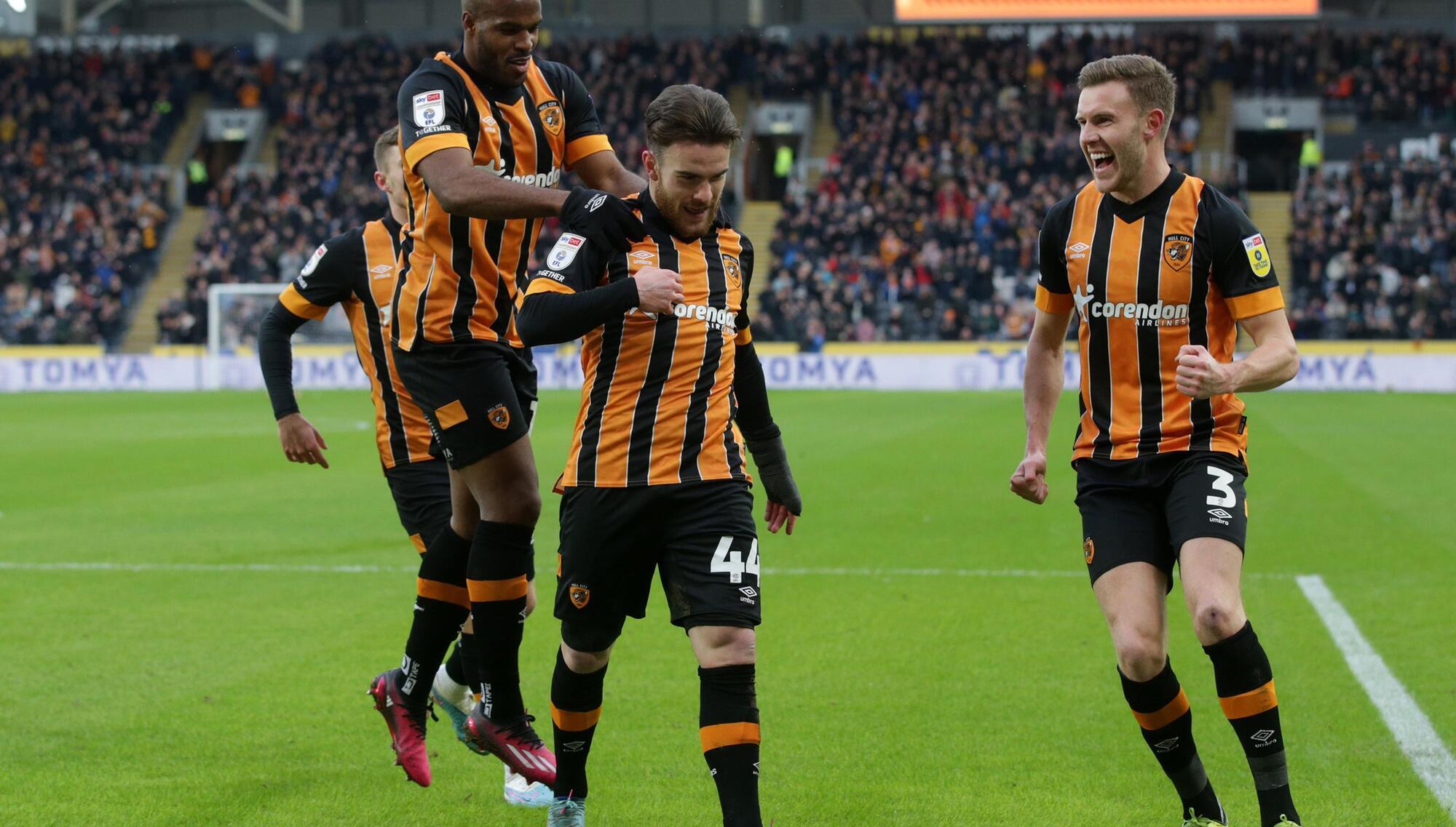 Hull boss feels the love after Aaron Connolly celebrates birthday with brace