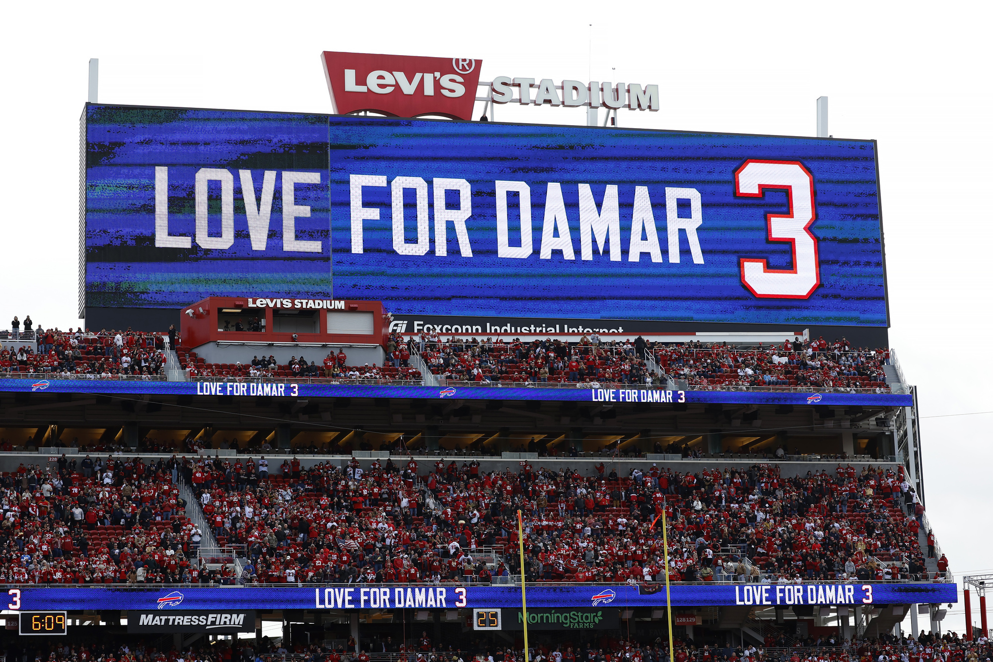 Damar Hamlin posts thank you message to fans