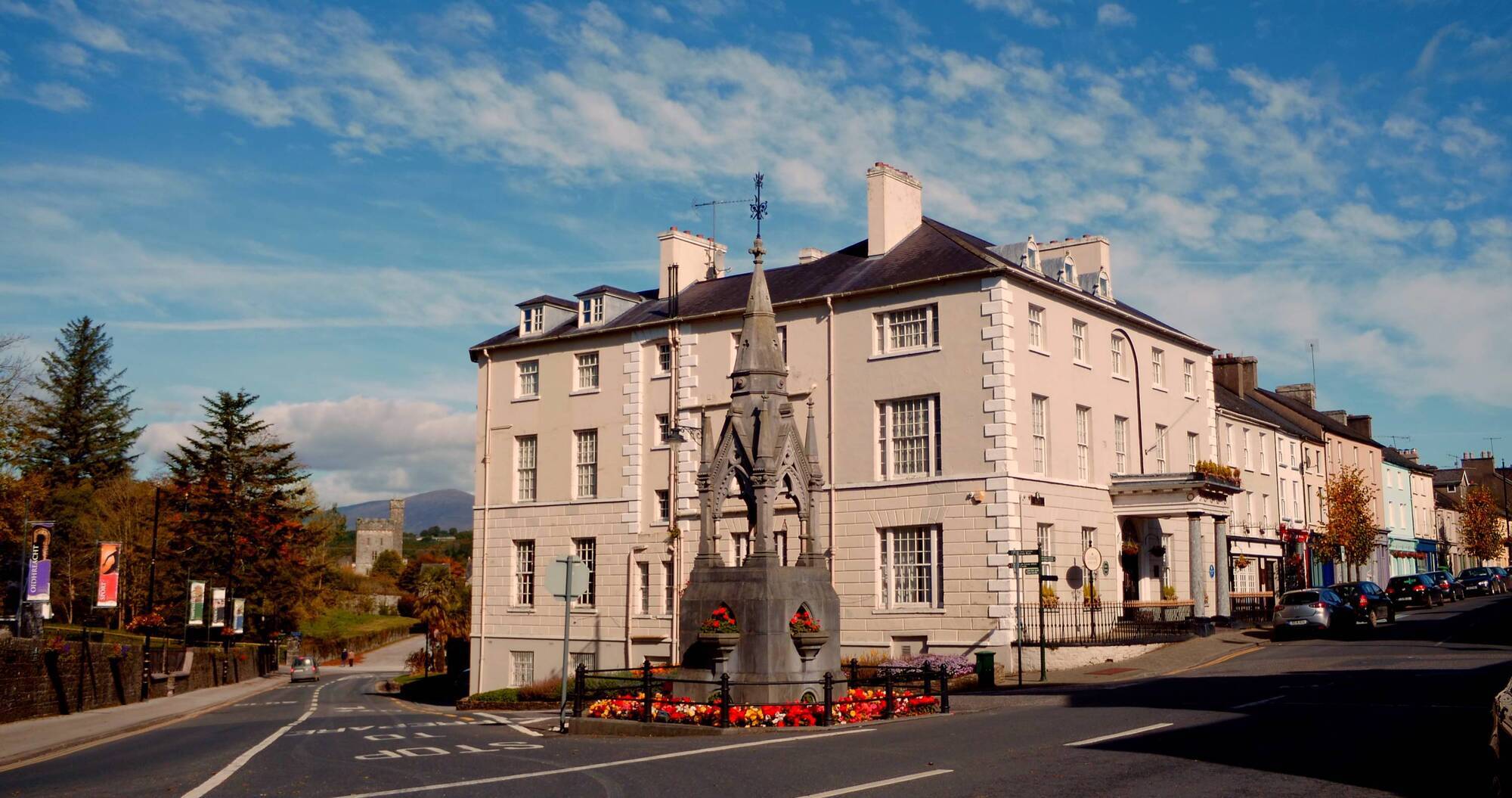 Some hotels are still owed up to €400k for housing refugees