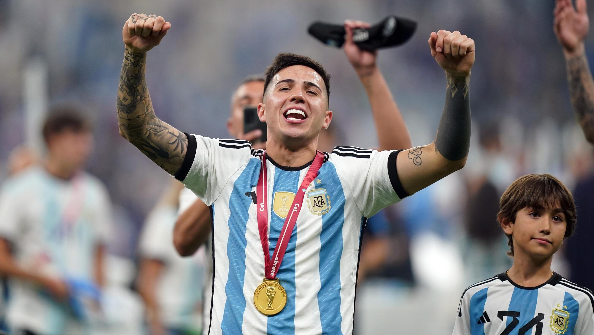 Chelsea close in on £115m Enzo Fernandez and ponder Caicedo bid