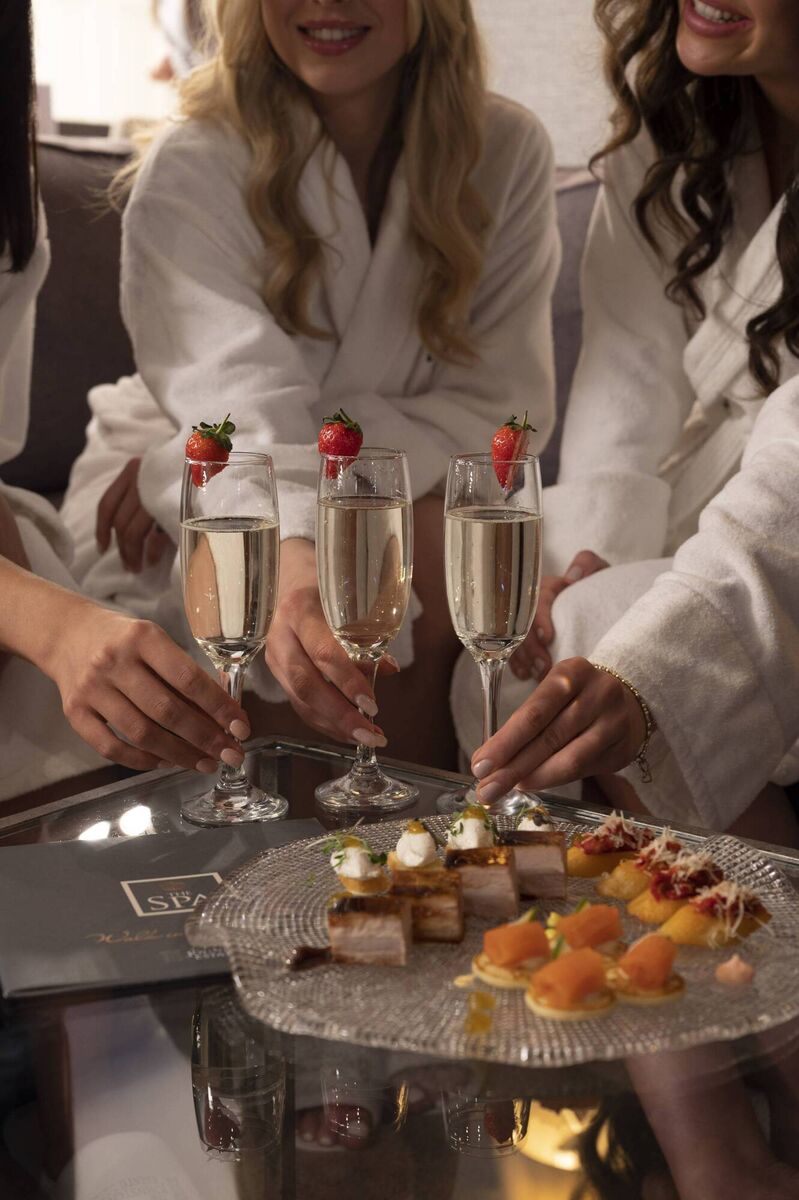 Sparkle at the Mulberry Suite, Johnstown Estate