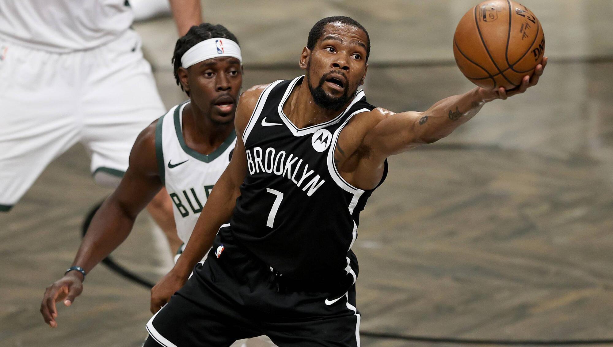 Phoenix Suns acquiring superstar Kevin Durant in trade from Brooklyn