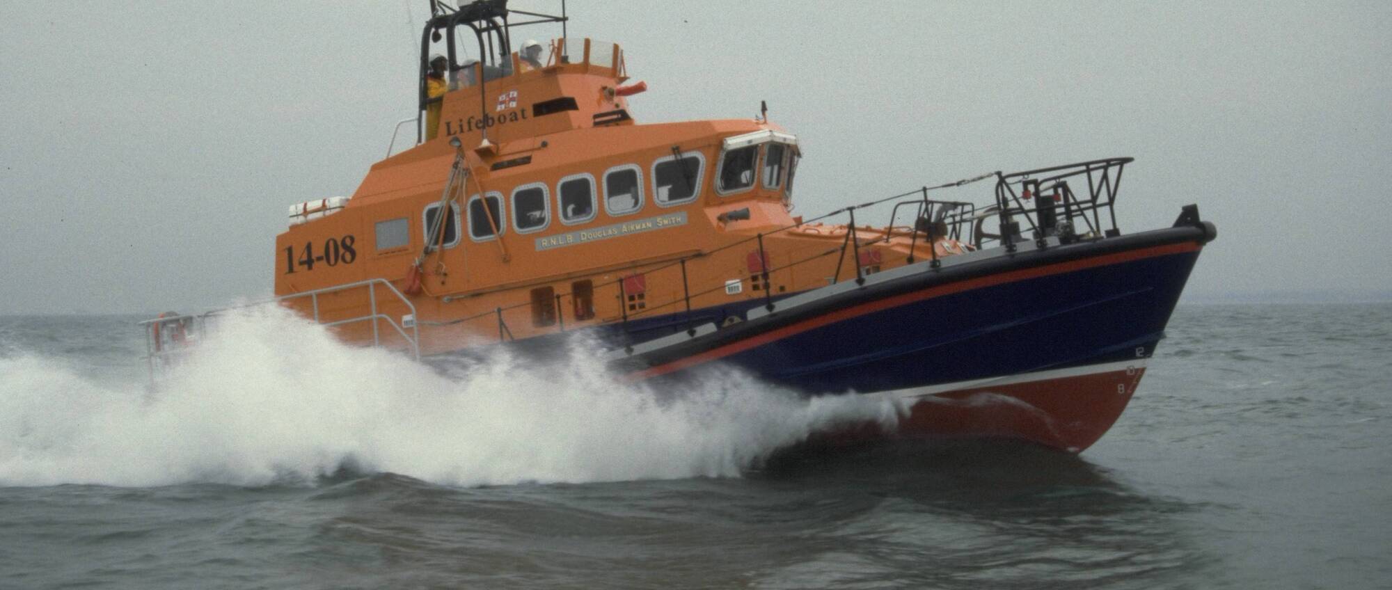 Six rescued off Cork coast after ghost net wrapped around boat's propeller