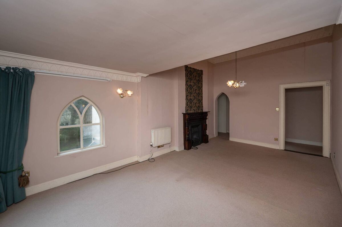 Possible playroom? Possible playroom?